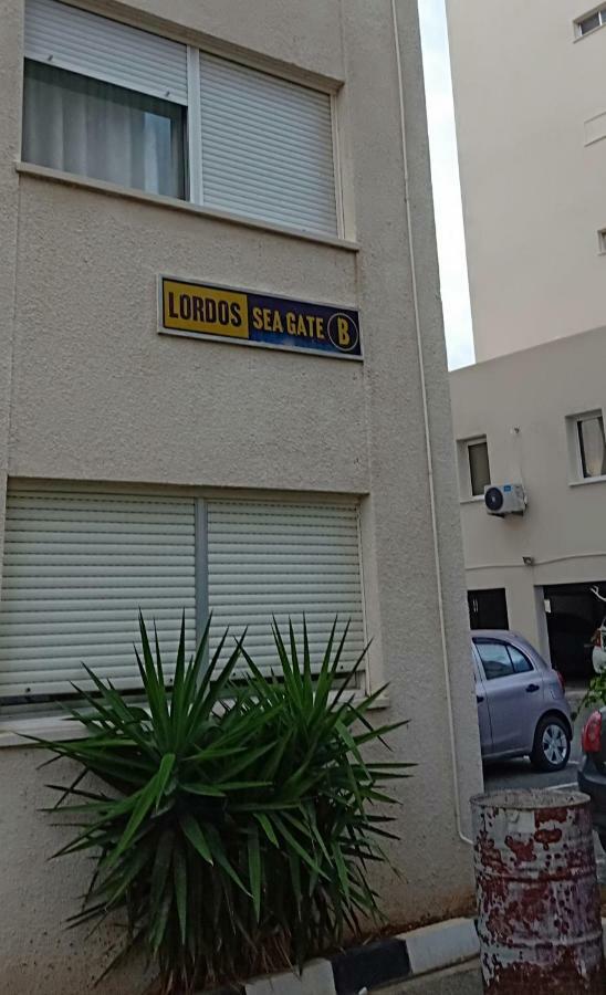 Stelia'S Seagate Studio Apt. لارنكا المظهر الخارجي الصورة